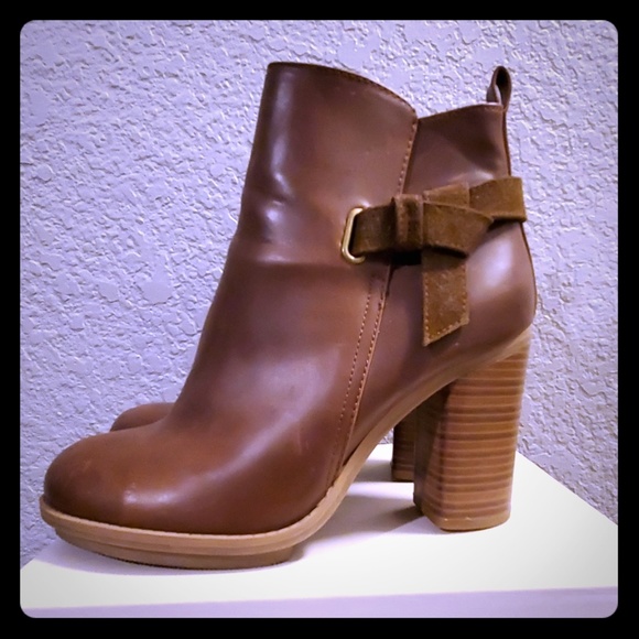 Shoes - Brown Ankle Boots